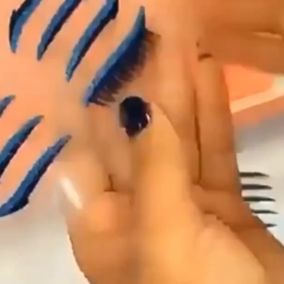 Eye Liner & False Eyelash Set, NEW, Self Adhesive, Black - Picture 3 of 8